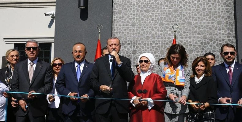 Μη μας απειλείτε εμάς… έμπαινε Μεβλούτ! Γερά! Μην υποχωρείς στον Τραμπ!